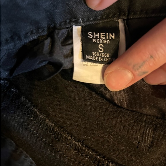 SHEIN black jeans - Picture 2 of 4